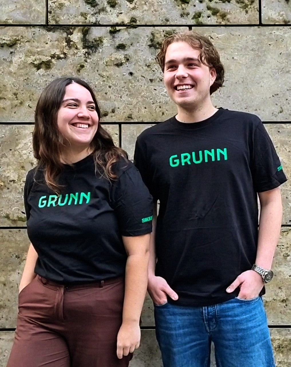 T-shirt Grunn X Sikkom
