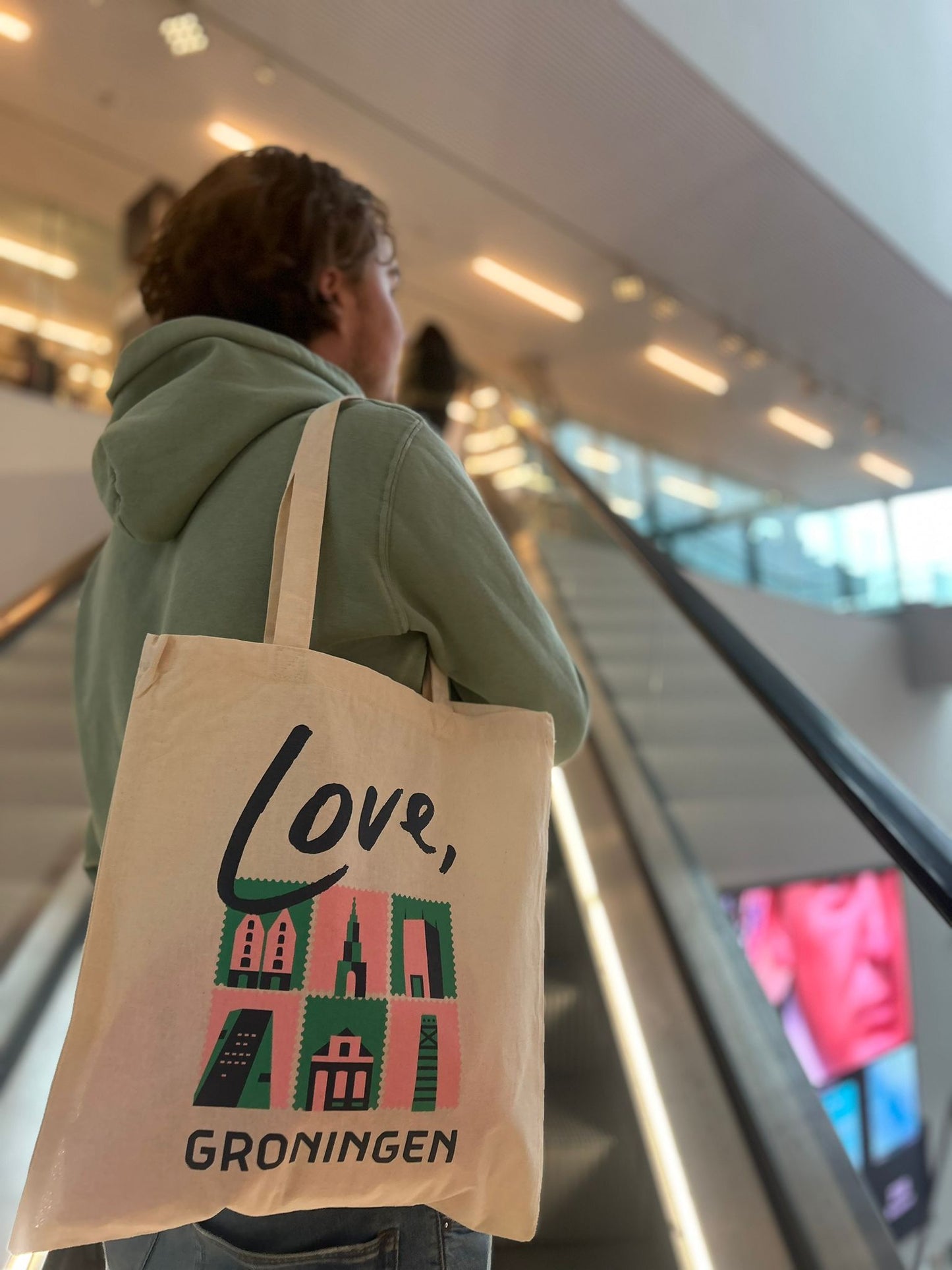 Tas Love, Groningen